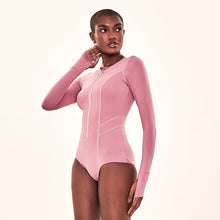 Cargar imagen en el visor de la galería, Image 02: Uv Line One-Piece Swimsuit Macae Malva Upf50+
