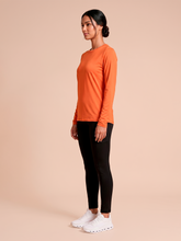 Cargar imagen en el visor de la galería, Image 03: Uv Line Rash Guard Longsleeve Uvpro Fem Pitanga Upf50+
