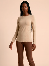 Cargar imagen en el visor de la galería, Gallery: Uv Line Rash Guard Longsleeve Fem New Fit Sand Upf50+

