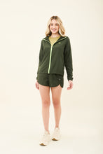 Cargar imagen en el visor de la galería, Bag-Foldable Windbreaker Jacket Verde Militar

