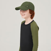 Cargar imagen en el visor de la galería, Cap Teen Colors Verde Militar UPF50+
