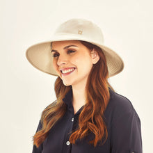 Cargar imagen en el visor de la galería, Lyon Offwhite UPF50+

