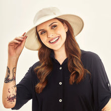 Cargar imagen en el visor de la galería, Lyon Offwhite UPF50+
