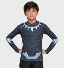 Cargar imagen en el visor de la galería, Model Front: Uv Line Rash Guard Acqua Pantera Negra V20 Ml Inf Estampa
