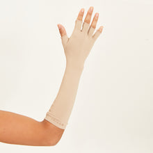 Cargar imagen en el visor de la galería, Image 02: Uv Line Glove Long Glove Chocolate Upf50+
