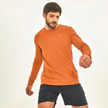 Cargar imagen en el visor de la galería, Image 04: Uv Line T-Shirt For Men Longsleeve Sport Fit Caramelo

