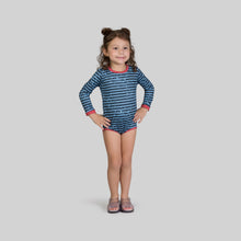 Cargar imagen en el visor de la galería, Model Front: Uv Line Baby Swimwear Macaquinho Baby Listras Upf50+
