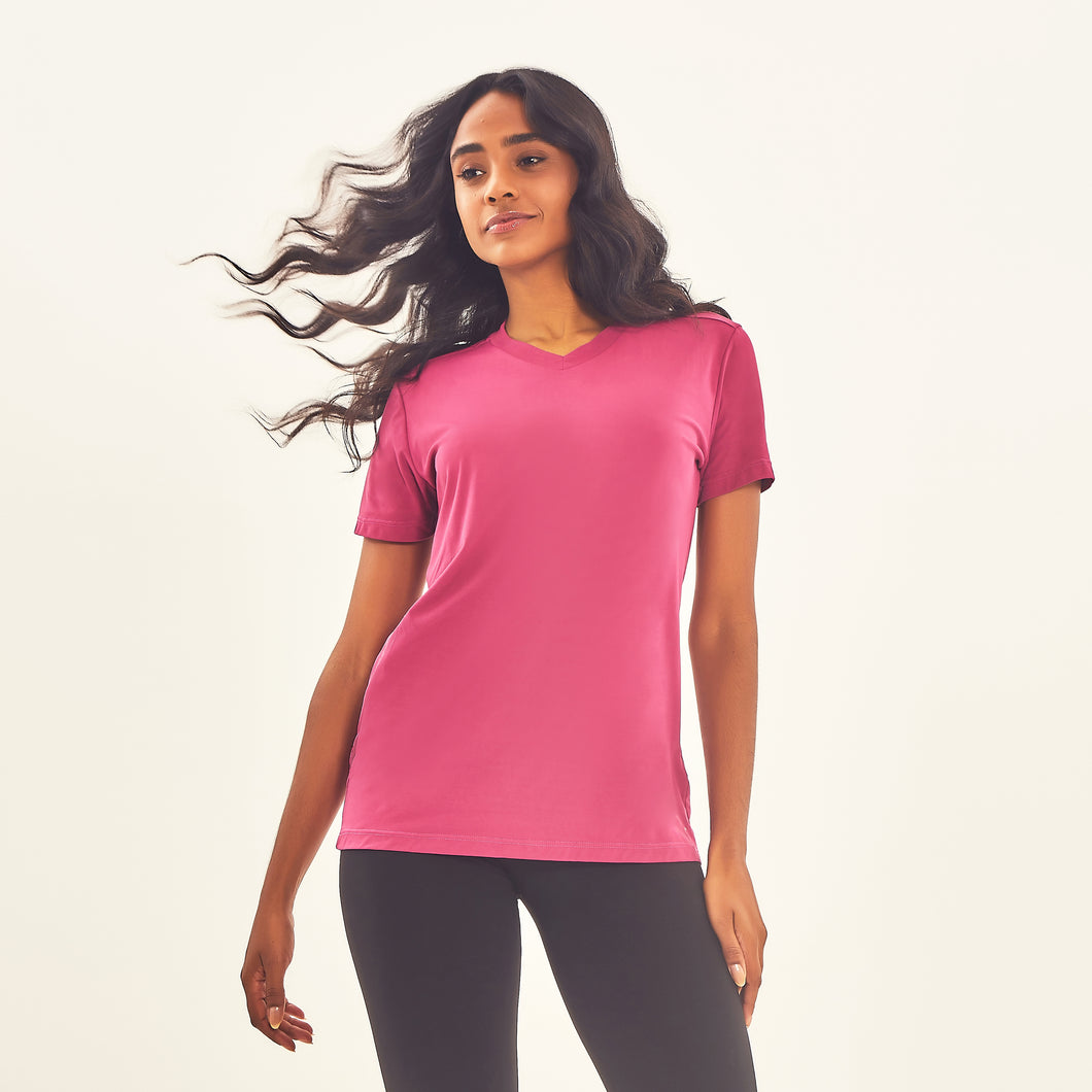 Model Front: Uv Line Fitness Top T-Shirt Sport Fit Fuchsia Upf50+