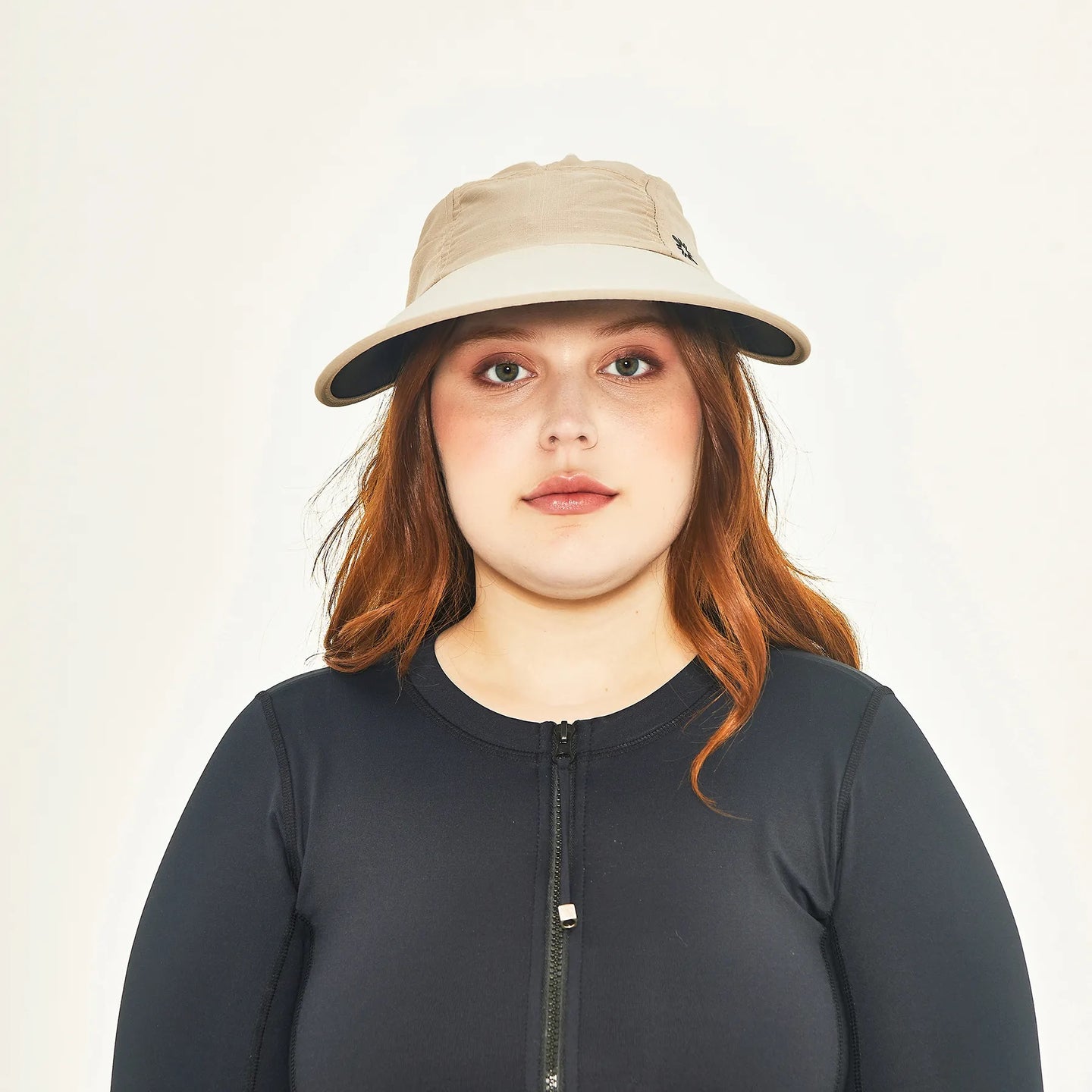 Visera Capri Colores Areia Preto